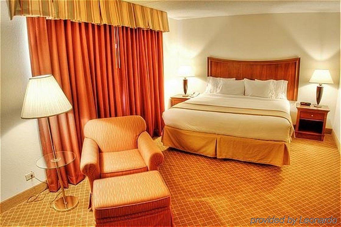 Holiday Express Chicago Nw - By Ihg Hotel Arlington Heights